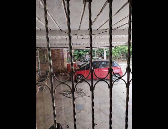 7 BEDROOM HOUSE FOR SALE IN RESERVOIR HILLS
